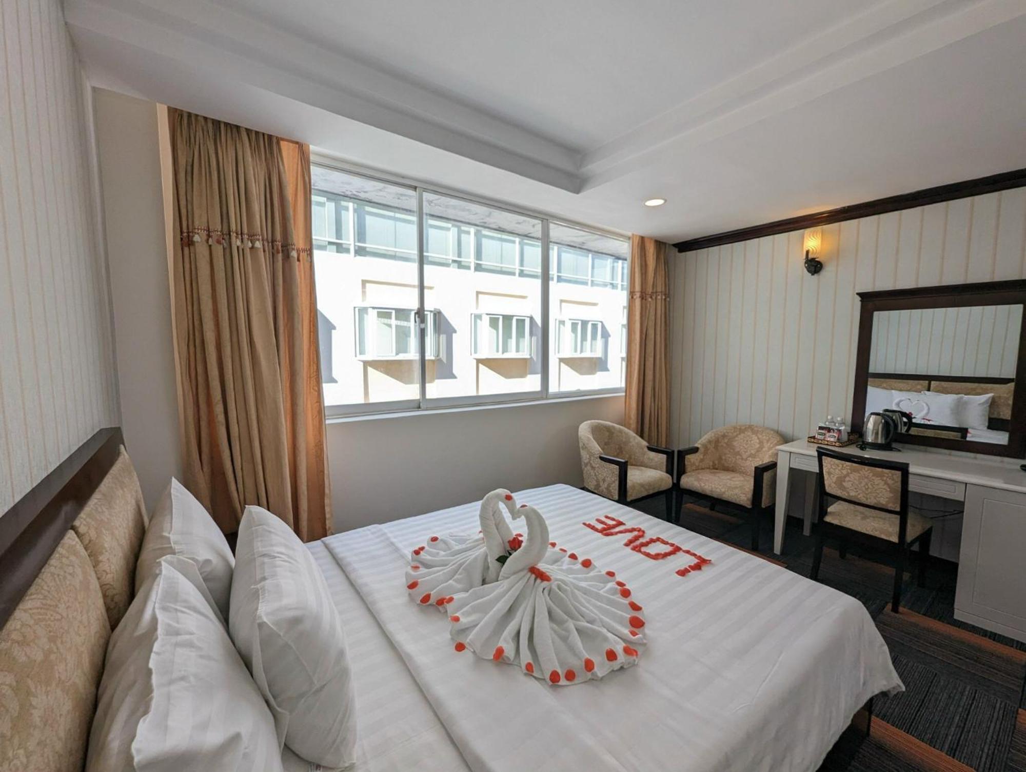 Dong Kinh Hotel Bandar Ho Chi Minh Luaran gambar