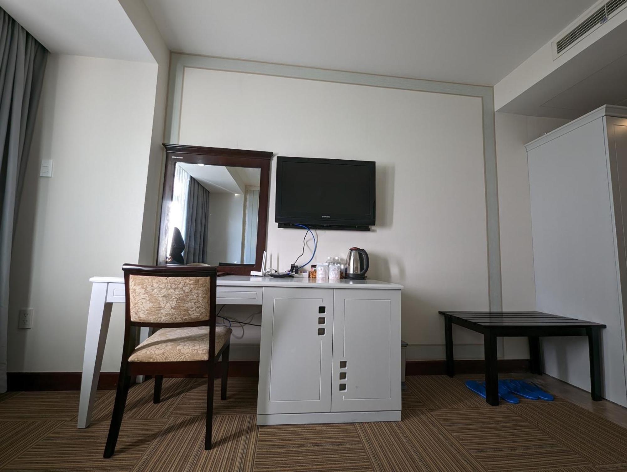 Dong Kinh Hotel Bandar Ho Chi Minh Luaran gambar